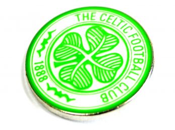 Celtic Crest Pin Badge Green
