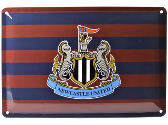 Newcastle United Retro Dayz Striped Sign