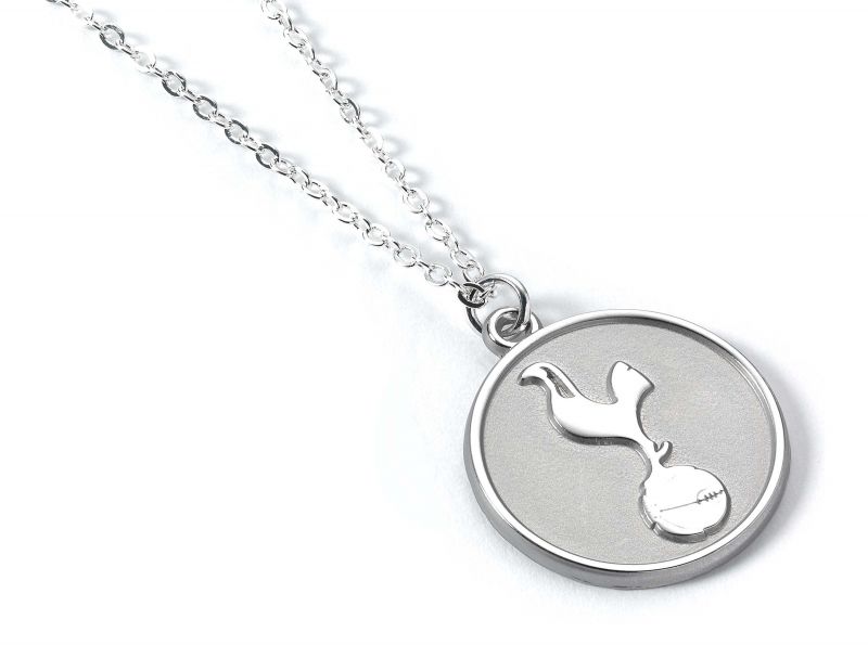 Spurs Silver Tone Disc Necklace